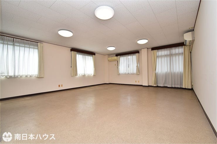【室内】3階の空き部屋の室内です!