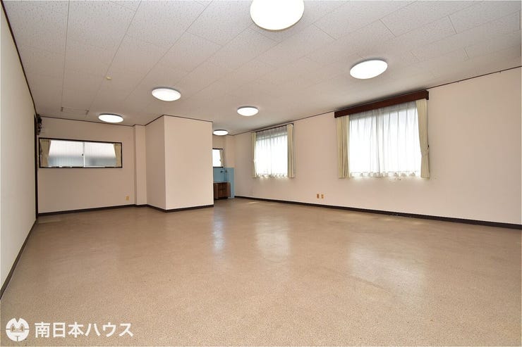 【室内】3階の空き部屋の室内です!