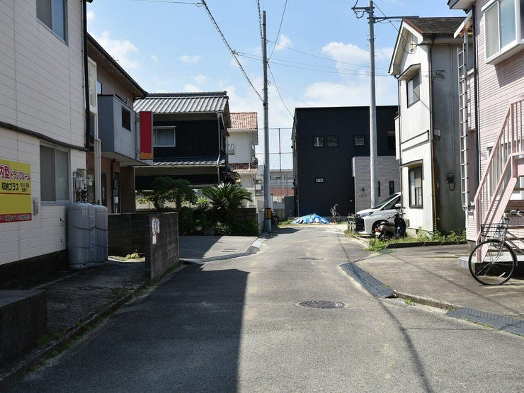 西側道路