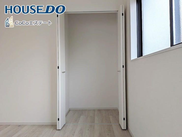 □■収納■□
各部屋にクローゼット完備♪
ゆとりの収納で、お部屋がスッキリ片付きます。