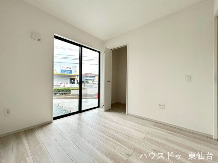 客間にも子ども部屋にも使いやすい落ち着いた洋室。【5.2帖】程よい広さで多用途に使える一部屋