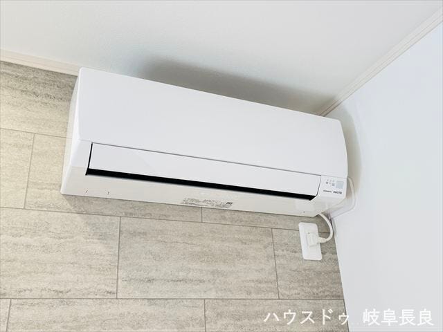 ≪エアコン≫エアコン付きで、冷暖房設備も充実。快適な室内環境で、一年を通して心地よくお過ごしいただけます。