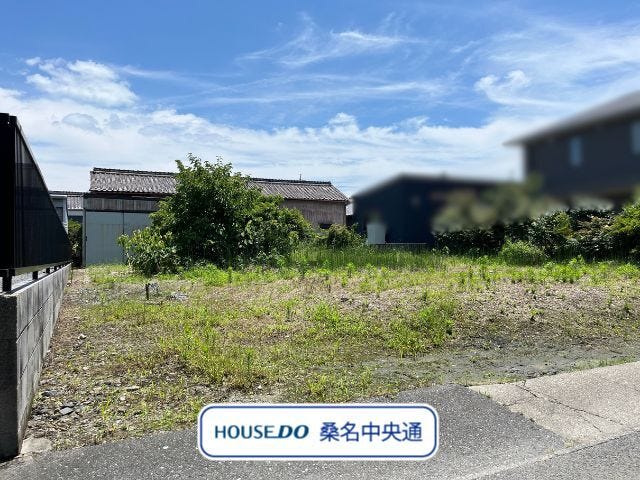 【外観】
閑静な住宅地、川越町豊田にある約50坪のお土地です。国道1号線やショッピングセンターまで近く、生活に便利な場所です。(2026年7月3日撮影)