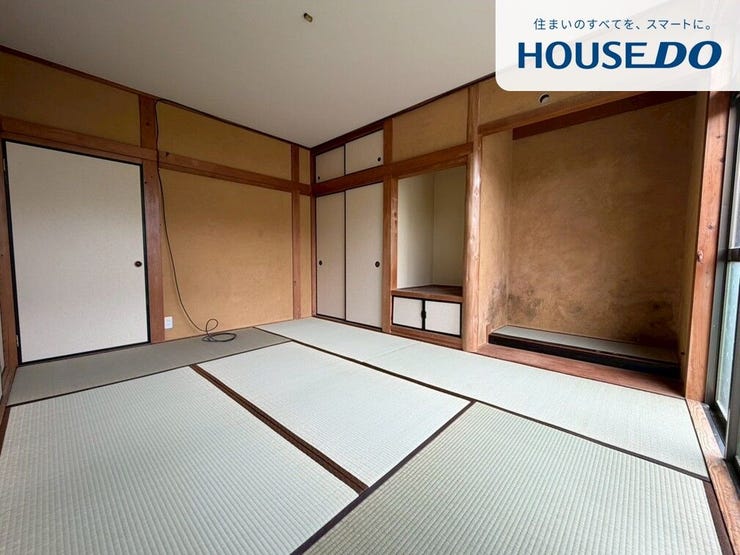 畳の香りに癒されるお部屋です。