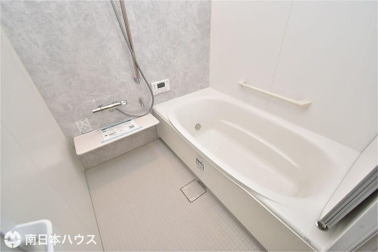 紫原５丁目 新築戸建 【浴室】シンプルな仕様でお掃除がしやすい浴室です♪