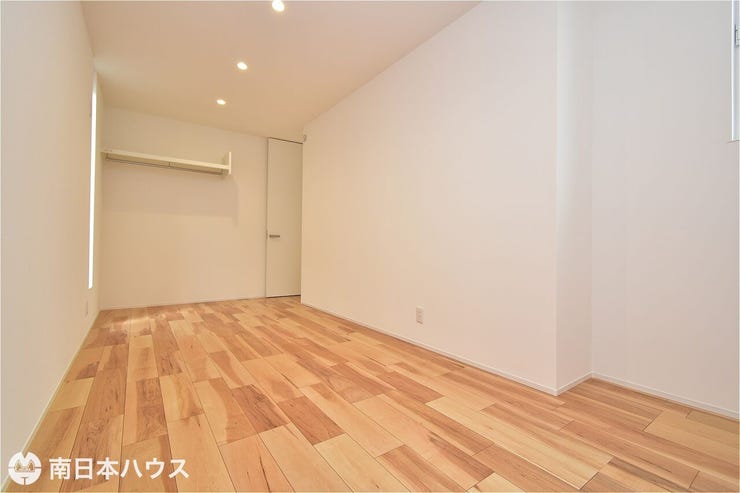 紫原５丁目 新築戸建 【洋室】奥行きのある洋室です！オープンクローゼットで開放感のある空間♪