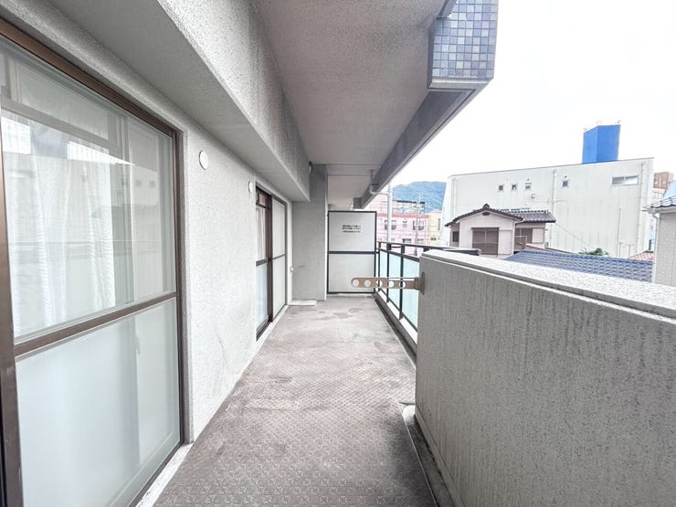 小倉北区砂津【ホワイトキャッスル砂津】■R8.9月リノベ・水回り内装リフォーム■南西向き■全居室収納