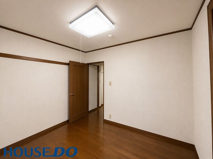 【AI加工で家具削除しています。】