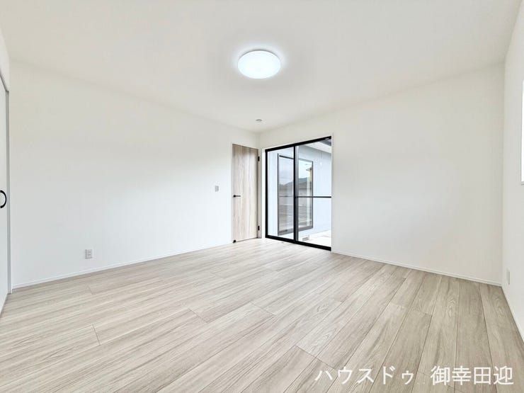 ■8.8帖洋室■心からリラックスできる静けさ、上質な眠りで、毎日をリセットします。明日への活力を養う空間です。