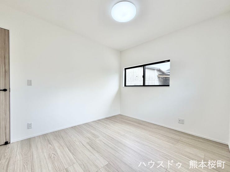 ■6.0帖洋室①■寝室、書斎、趣味の部屋。家族の成長やライフスタイルに合わせ、様々な使い方ができる快適な空間です。