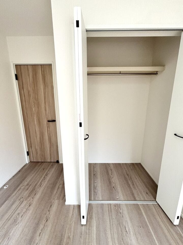 建具やクロス、床まで丁寧にリフォーム済み◎収納内部も美しく仕上げられ、気持ちよく新生活を始められます(^^)/