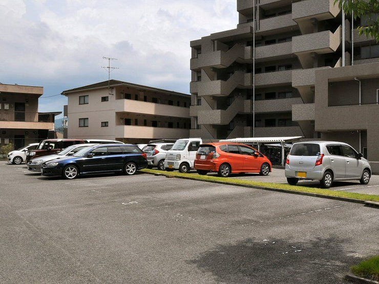 平面駐車場