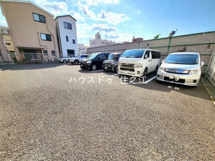 ★駐車場の最新の空き状況はお気軽にお申し付け下さい♪