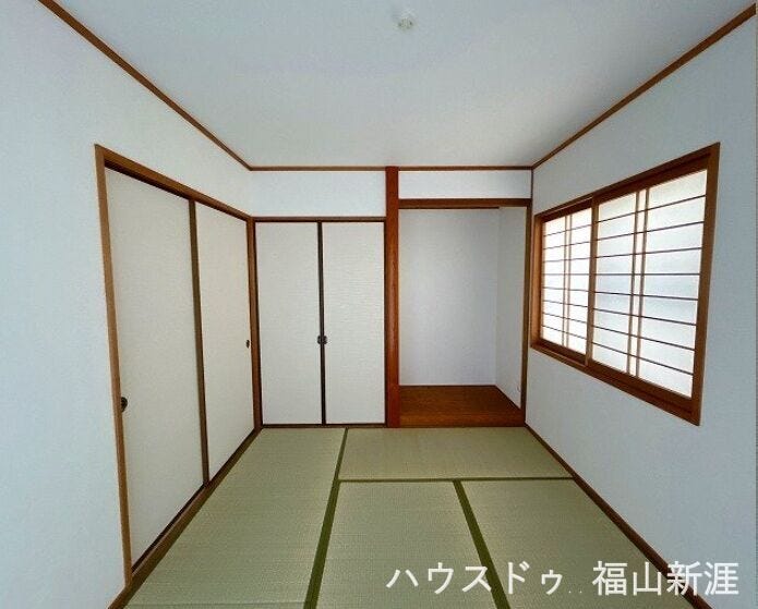 6帖の和室は畳表替え、襖・障子張替済みです。