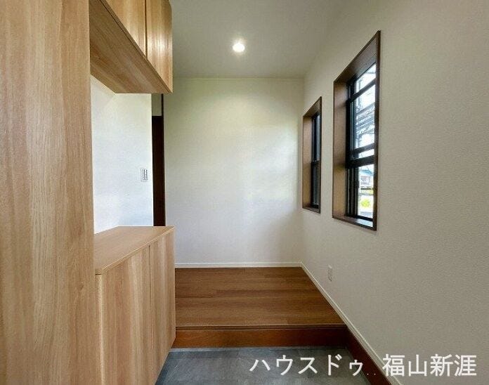 「玄関」シューズBOXを設置しました。