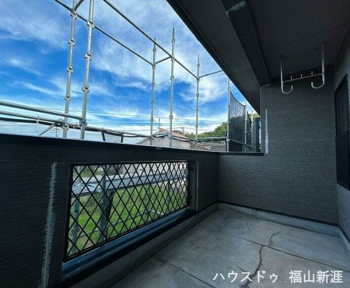 バルコニー付きです。