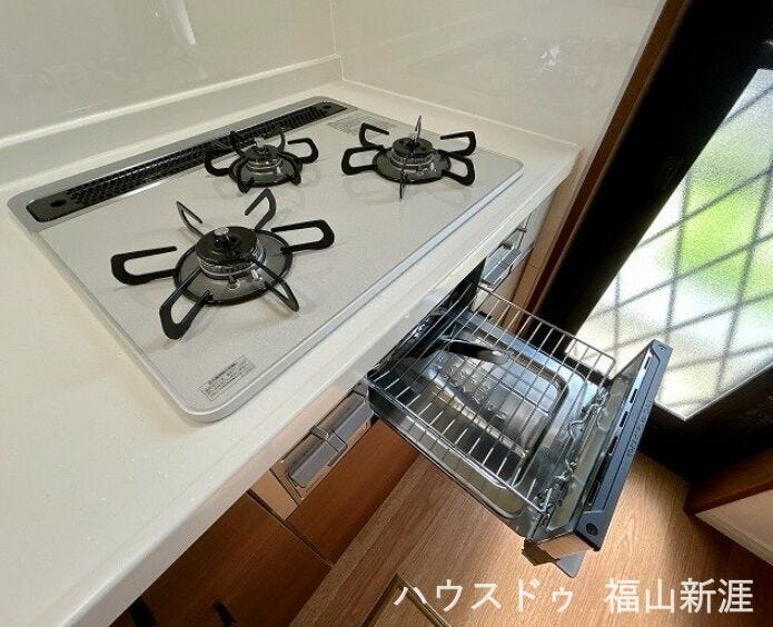 ガスコンロも新品交換済みです。