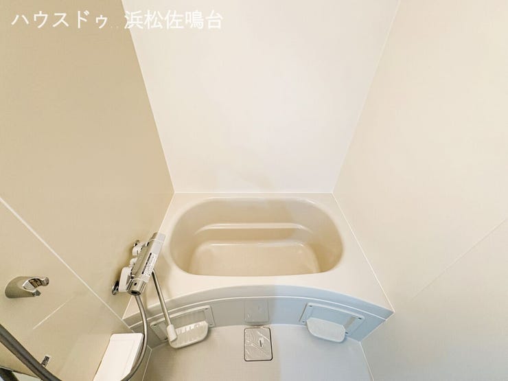 〈リフォーム済〉新品浴室となります。