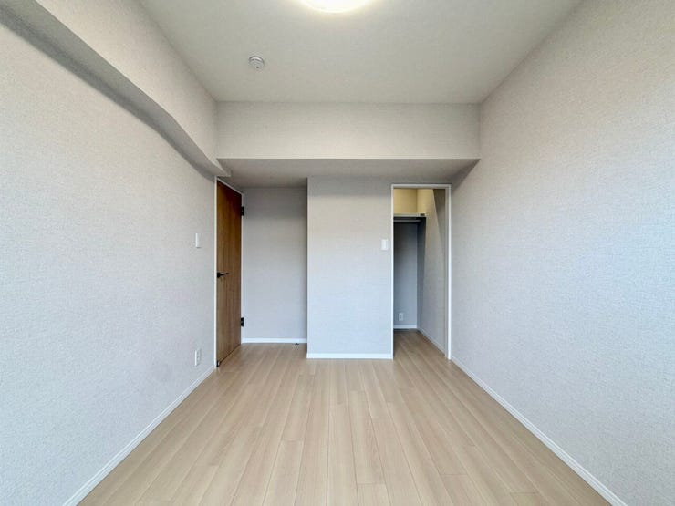 〈5.0帖〉木のぬくもりがやさしいフローリングが安心感をかもしだします♪