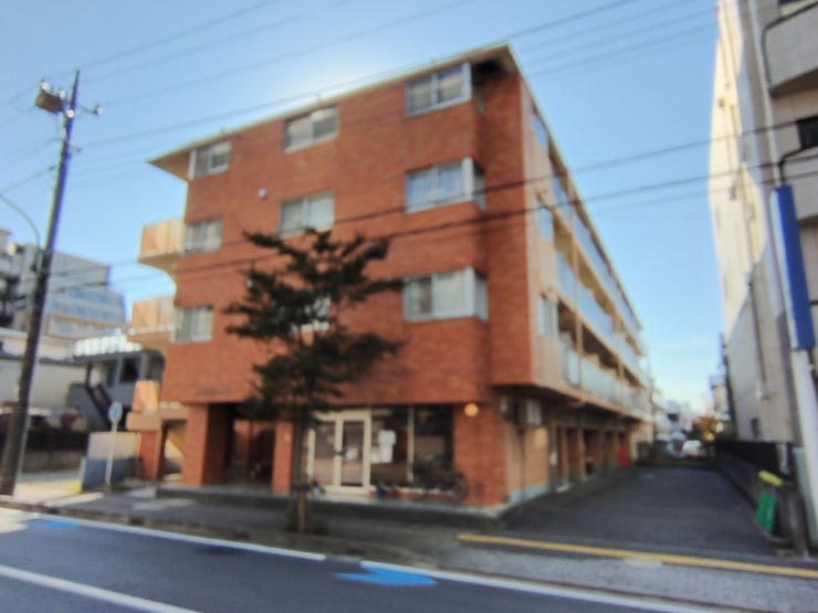 【外観】
RC造4階建