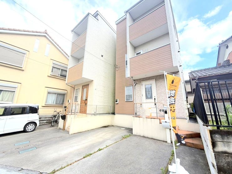 ◇ご来店方法◇
ナビで「ハウスドゥさいたま北宿通り」で検索♪
ローソンストア100に駐車場に4台駐車可能!
手ぶらでOK!キッズスペース完備でお子様ずれでも問題なし!