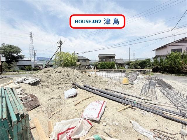 南に広く面した16帖LDKは明るく家族の憩いの場所に。キッチンから家族の様子を見渡せる開放的な空間。