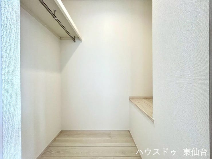 収納力の高いWICでお部屋をすっきり保てます