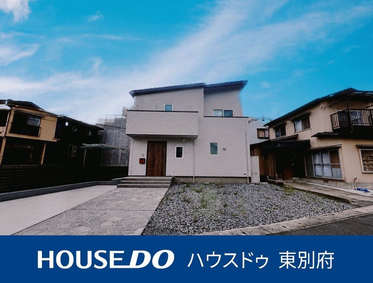 【外観】
※本画像は実際の外観写真をもとに、明るさや見やすさを調整した加工イメージです。実際の見え方とは多少異なる場合がございます。