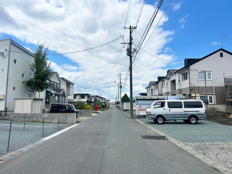 現地(2026年6月)撮影
◎建築条件付き◎
詳細は、ハウスドゥ 八戸下長までお気軽にお問い合わせくださいませ♪