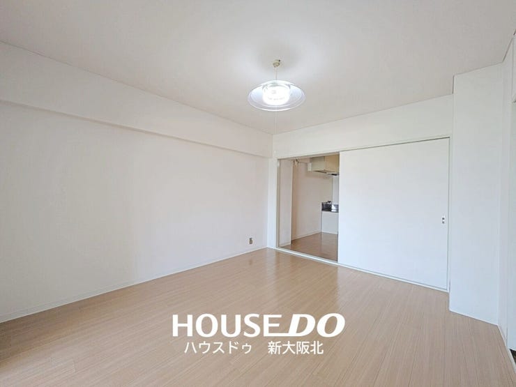 ■フローリングは、飲み物などをこぼしてもサッとひと吹きで汚れがとれるのでお掃除が楽々です!
■物件の詳細や内覧などお気軽にお問い合わせください♪