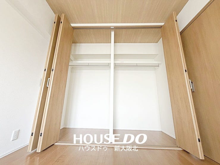 ■大容量のクローゼット!
■お洋服はもちろん、小物や季節家電も収納できてお部屋がスッキリと片付きます!