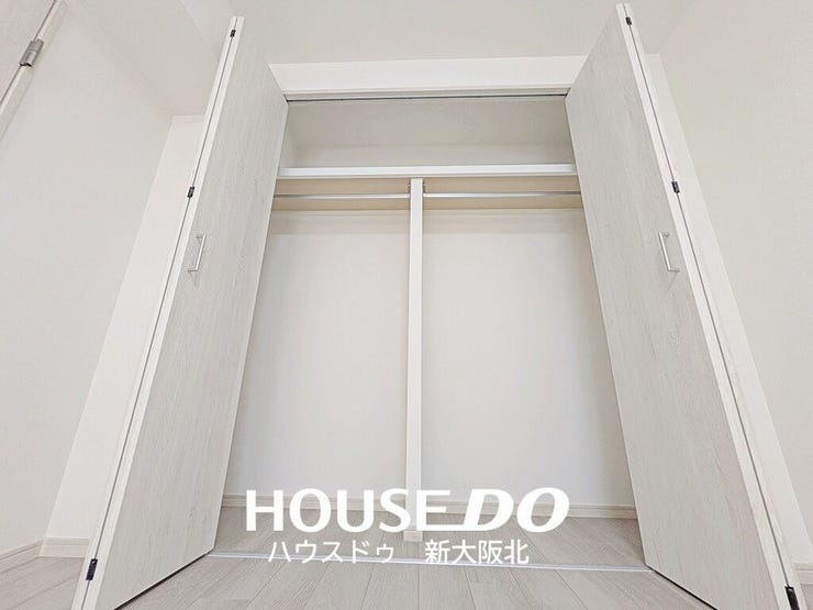 ■大容量のクローゼット!
■お洋服はもちろん、小物や季節家電も収納できてお部屋がスッキリと片付きます!