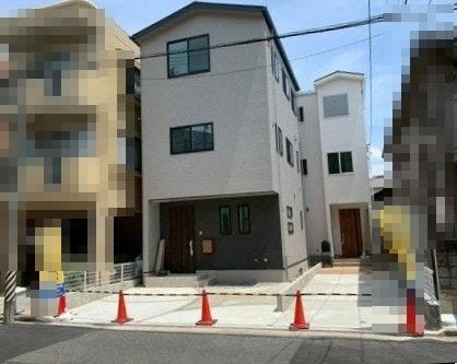 【外観】
生活利便施設が充実した宇品御幸エリア!
お子さまの通学も安心の「小学校が徒歩圏内」
