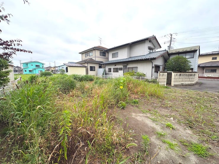 四郎丸小学校徒歩3分で通学も安心!