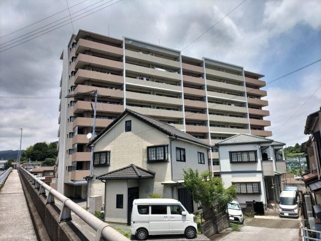 【外観】
★旭小学校区★