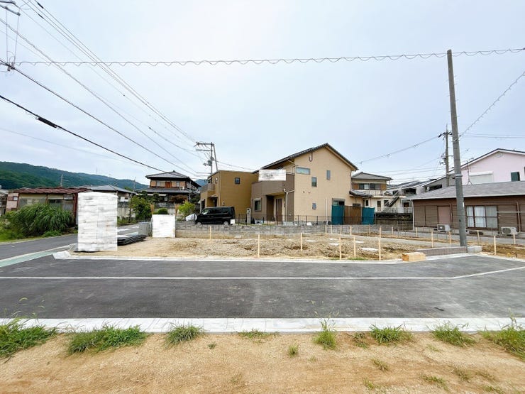 【外観】
「南生駒駅」より徒歩約7分の立地◎