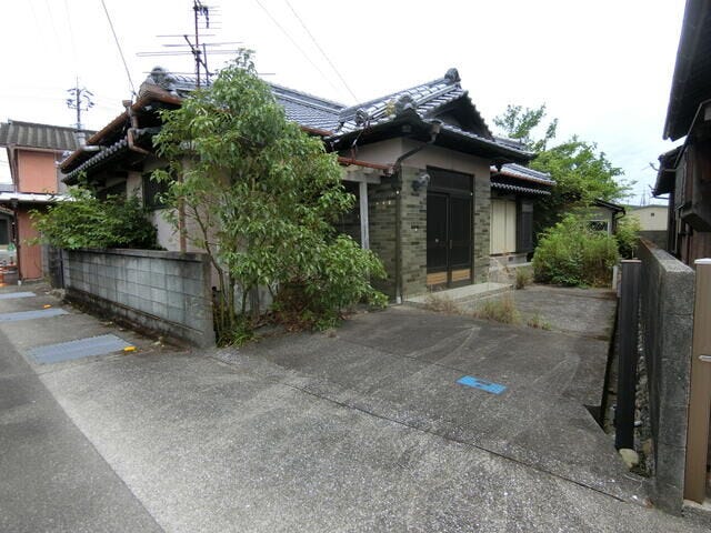 【外観】
●静かな住環境内、約56坪の売土地♪
●駅まで徒歩約5分!
●建築条件ございません◎
●日章小学校区