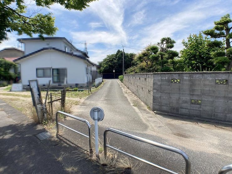 南側前面道路