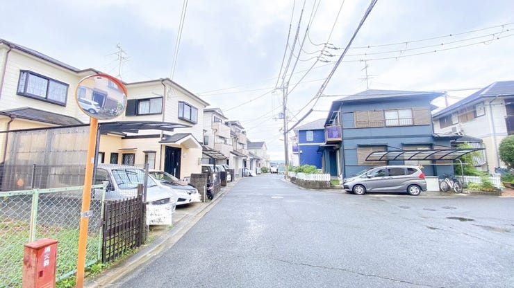 あたたかな陽が差し込み、優しい風が吹き込む陽当り・通風良好な立地です。
