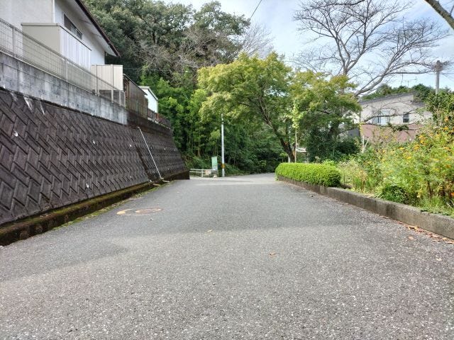 ★秦小学校区★
北側道路 東から西方向