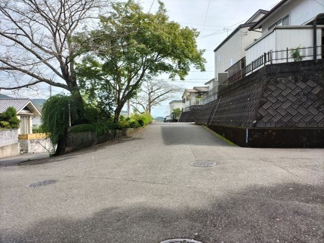 ★秦小学校区★
北側道路 西から東方向