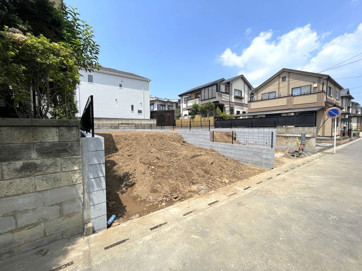【外観】
◇JR川越線「日進駅」まで徒歩約13分♪
→JR川越線「西大宮」、JR高崎線「宮原駅」もご利用可能!
現地(2026年7月)撮影