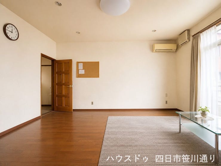 AIによる物消し加工などを行っています