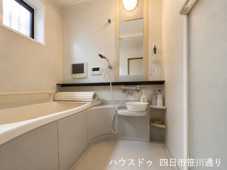 AIによる物消し加工などを行っています