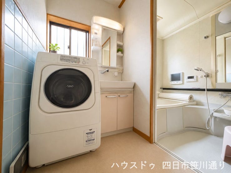 AIによる物消し加工などを行っています