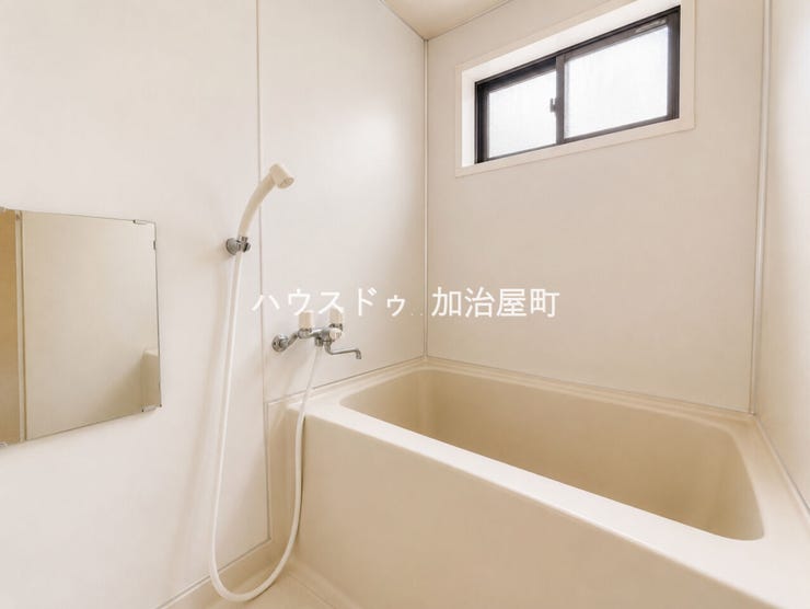 ※掲載写真はAI画像補正により、室内の残置物を除去しています。建物の間取り・設備・建具・窓位置等の形状は変更しておりません。現況は内覧時にご確認ください。