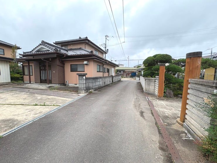 前面道路幅員約4mです。