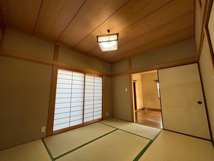 リフォーム前写真:障子があり、落ち着く空間ですね♪