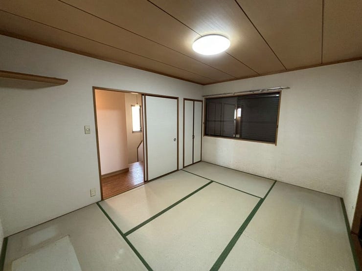 リフォーム前写真:6帖和室を別角度から♪