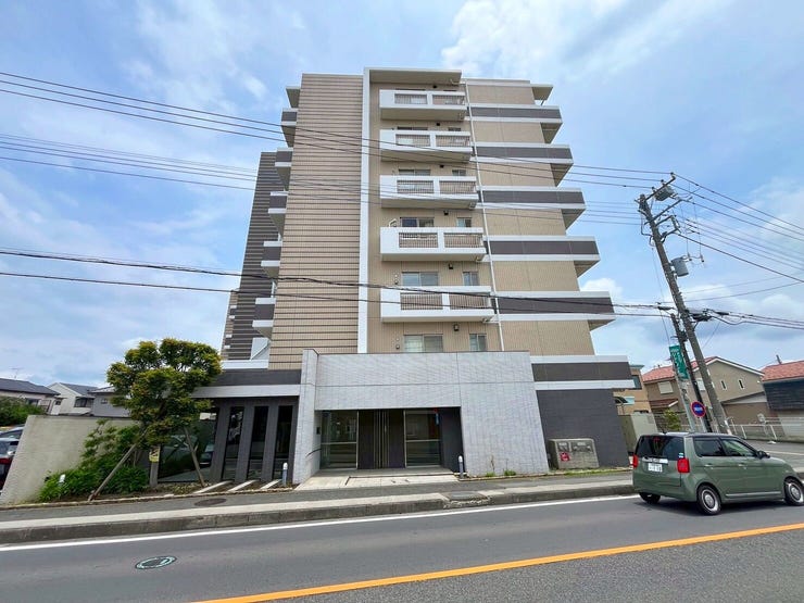 【外観】
小田急線「本厚木」駅
バス17分「萩野新宿」停 徒歩2分